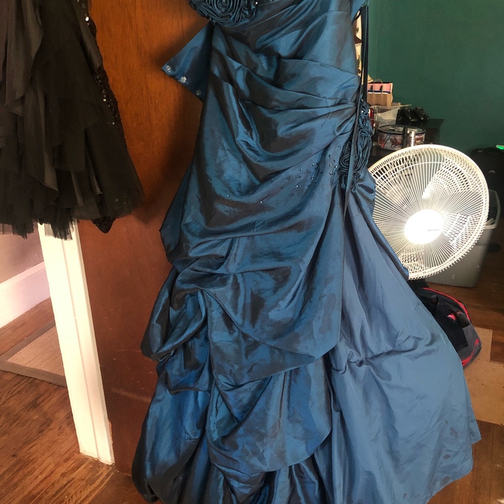 Ball gown